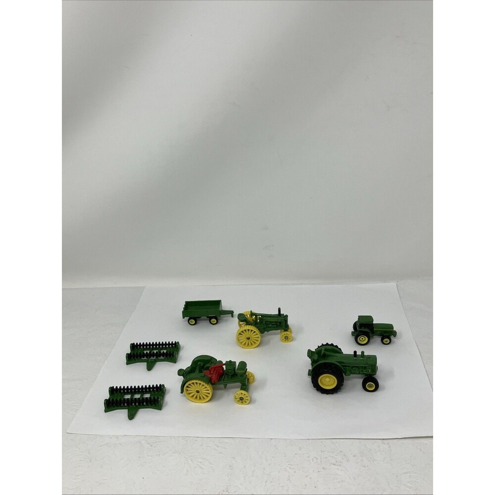 ERTL 1/64 John Deere Die-cast Tractors & Farm Equipment Lot of 7 Pieces